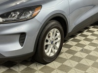 CONSECUTIVE COMSUMER CHOICE AWARD WINNERS! HEATED SEATS, REVERSE CAMERA, BLUEOOTH HANDSFREE, ALL WHE... (image 4)