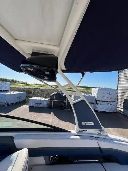 2019 DIVERS/AUTRES CHAPARRAL VRX2430 in Powerboats & Motorboats in Lac-Saint-Jean - Image 12