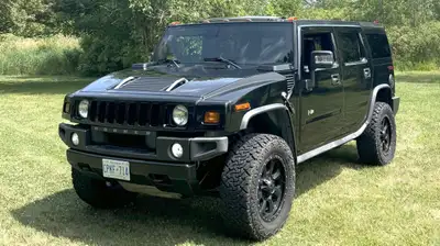 Very clean, 2008 Hummer H2 SUV. 6.2L V8, Automatic transmission, 4WD. Beautiful limited edition leat...