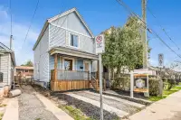 Beautifully renovated 3 bedroom home!