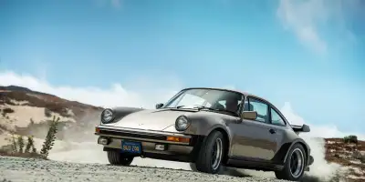 i want buy a older porsche any condition or location, cash in hand , finder fee if you can locate on...