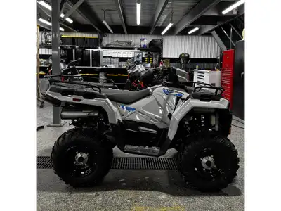 2026 Polaris 450 HO EPS GRIS Polaris 450 HO EPS GRIS 2026 Les photos peuvent être à titre indicatif...