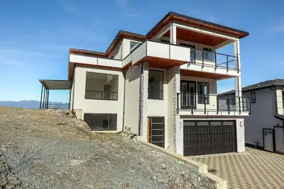 Welcome to Eastern Hillsides, where luxury meets panoramic valley views. This 9 bed, 7 bath home off...