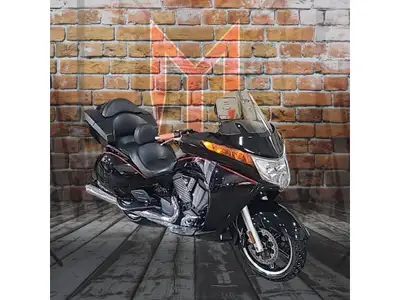 2016 Victory Motorcycles VISION TOURING SAVE $8604 RABAIS Victory Vision 2016 — Touring Audacieux au...