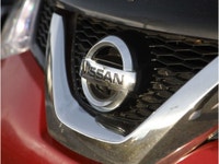 2016 NISSAN ROGUE SV - NO ACCIDENTS - BC VEHICLE - BACKUP CAMERA - HEATED FRONT SEATS - PUSH BUTTON... (image 7)