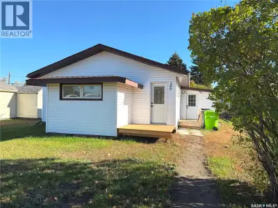 Welcome to 189 Pasqua Ave N in Fort Qu’Appelle — a cozy and inviting 802 sqft home perfect for first...