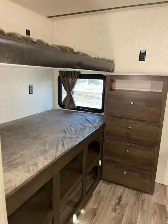 2019 Starcraft 31BHU in Travel Trailers & Campers in St. Albert - Image 10