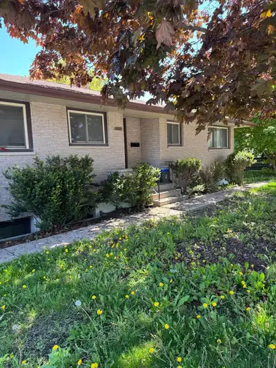 3 Beds 1 Bath - Apartment