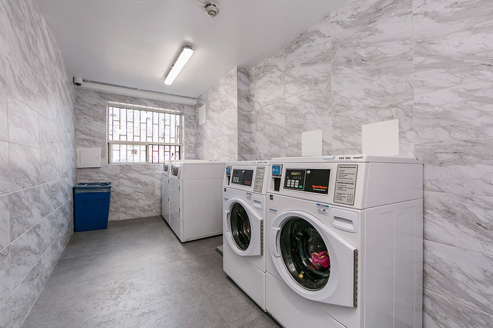 Islington Apartments - 2 Bedroom available at 148 Islington Aven 4