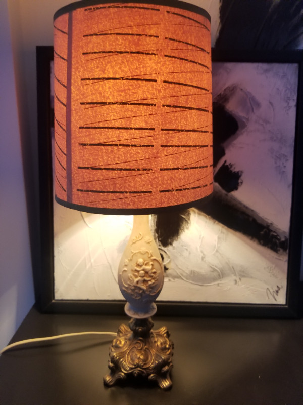 Vintage Table Lamp with brass base Desk Lamp Antique Light, used for sale  