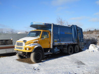 2005 Sterling Acterra garbage truck - for parts only