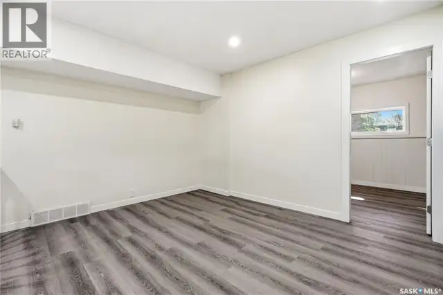 49 SCOTT STREET Regina, Saskatchewan in Houses for Sale in Regina - Image 35