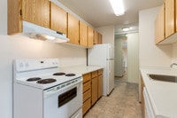 Amenities: Spacious Rooms • Elevators • Great Location Suite & Building: Spacious one-bedroom and tw... (image 8)