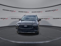 This Ford Escape has a powerful Turbo Gas 4cyl 2.0L engine powering this Variable transmission. Powe... (image 2)