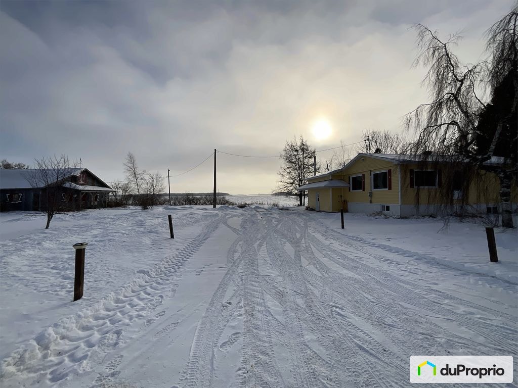 $399,000 - Bungalow for sale in Ste-Cecile-De-Levrard — photo 2