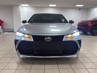 Built on Toyotas long-standing reputation for dependable full-size sedans, the 2019 Toyota Avalon XS... (image 7)