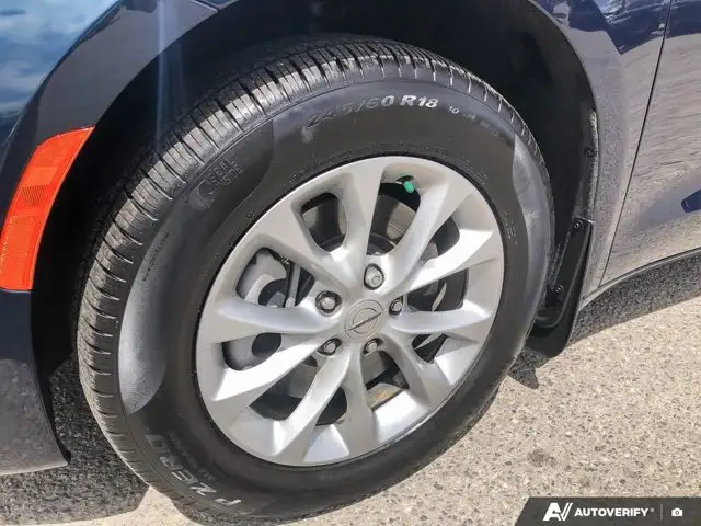 2025 Chrysler Pacifica Select | Apple/Android Auto | Clean549766300382668809