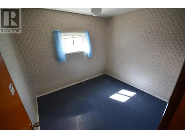 10874 261 ROAD Fort St. John, British Columbia in Houses for Sale in Fort St. John - Image 33