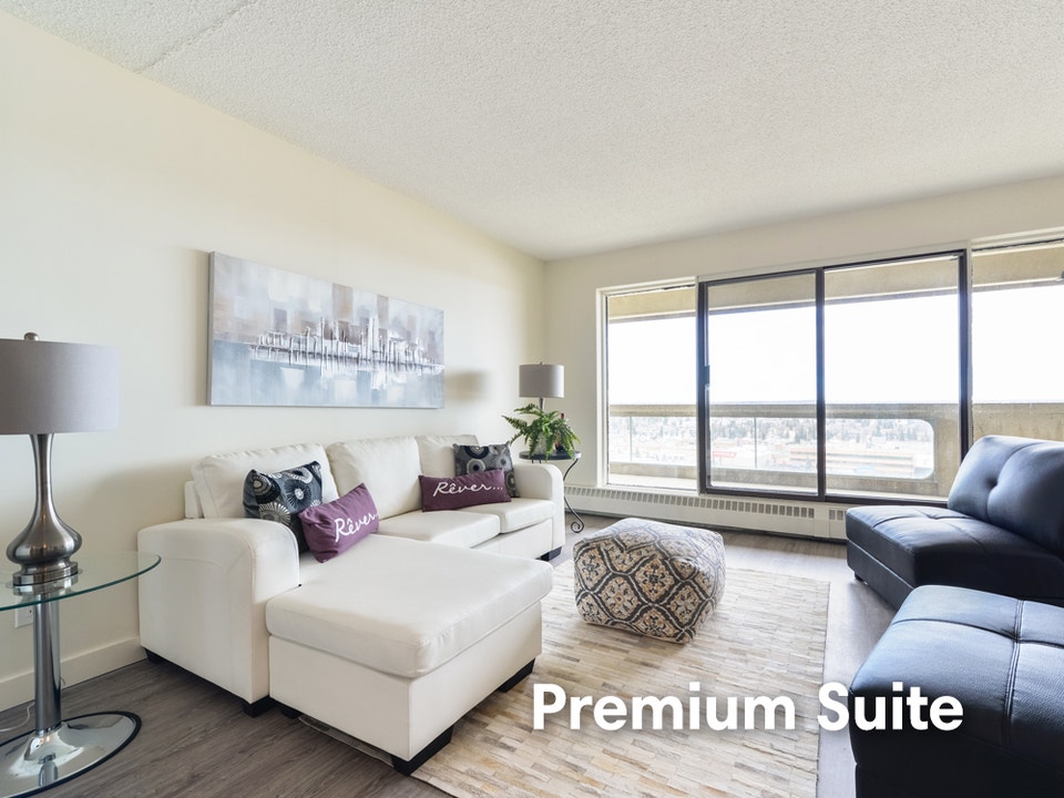 West Edmonton Village - 3 Bedroom Bungalow Premium Apartment for 2