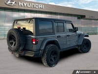 The advertised vehicle price is based on a promotional finance offer. Customers who purchase the veh... (image 4)