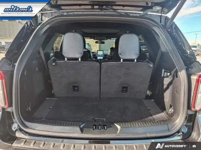 2022 Ford Explorer ST 4WD | Split Leather Buckets | Pano Roof in Cars & Trucks in Guelph - Image 11