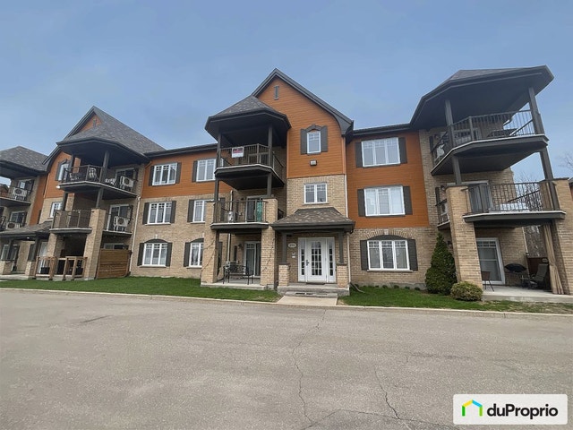$385,000 - Condominium for sale in Vaudreuil-Sur-Le-Lac — photo 1