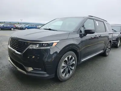 Come see this certified 2024 Kia Carnival EX | Leather | Heated Seats + Steering | Smart Cruise | Po...
