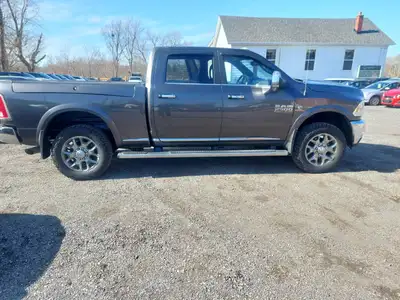 2017 Ram 2500HD Crew Cab 149" Limited Edition 6.7L- 4x4-Cummins Turbo Diesel, 6-speed automatic- One...