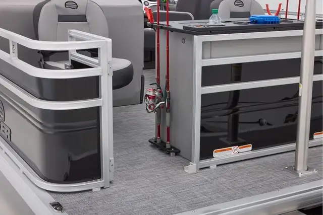 2026 Sun Tracker SportFish 22 XP3 TRITOON-ponton boat in Powerboats & Motorboats in Vernon - Image 27