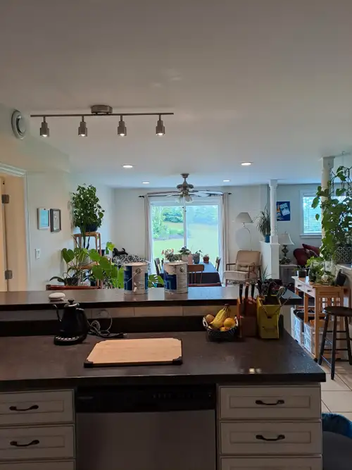 Senior friendly 2 bedroom 1 bath 1290 sf unfurnished duplex apartment suitable for quiet mature coup...