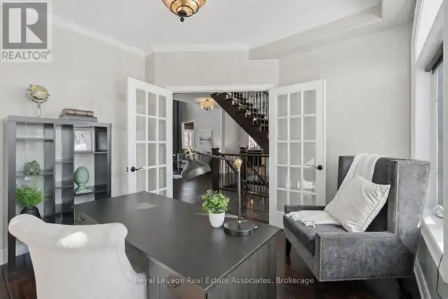 100 CHESSWOOD TRAIL Hamilton, Ontario in Houses for Sale in Oakville / Halton Region - Image 6