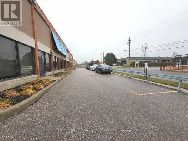 474 CHAMPAGNE DRIVE Toronto (York University Heights), Ontario in Commercial & Office Space for Rent in City of Toronto - Image 34
