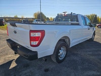 2021 Ford F-150 XL with 156,158 km! Clean history with no accidents See Carfax report linked . Power... (image 4)