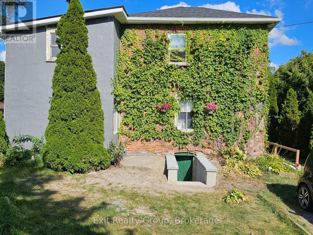 85 LEMOINE ST Belleville, Ontario in Houses for Sale in Belleville - Image 3