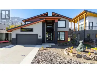 This stunning custom-built home in The Cedars perfectly blends luxury, comfort, and mountain living....