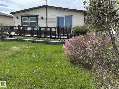 Affordable living in this well kept 3 bedroom, 1 bath home on a large lot in Newbrook. This double w...