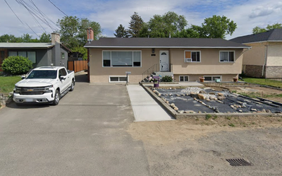 Bright and spacious 2-bedroom, 1-bathroom lower suite in a family-friendly neighborhood, convenientl...