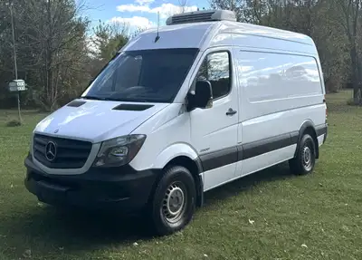 2015 Mercedes Sprinter 2500 High Roof Van, with ThermoKing Reefer - New Paint! 2.1L Diesel, Automati...
