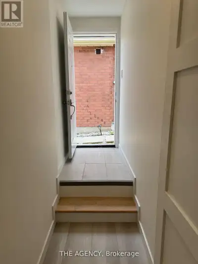 BASEMENT - 1054 LESLIE VALLEY DRIVE Newmarket (Huron Heights-Les