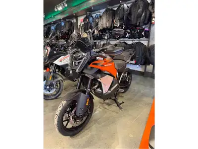 WOW NOUVELLE 1390 ADVENTURE S EVO UNE SEUL EN INVENTAIRE Rock Moto Sport Sherbrooke, Kawasaki, KTM,...