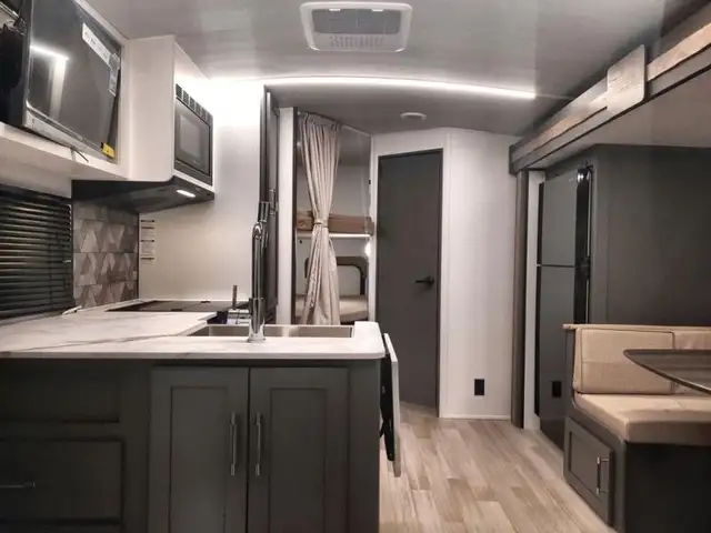 2026 Keystone RV Bullet Crossfire 2290BHWE in Travel Trailers & Campers in St. Albert - Image 23