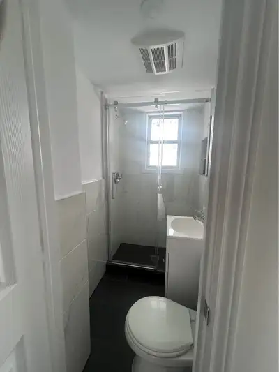 1181a Rue Gardenville, Longueuil, QC J4J 3B8, Canada libre 1 juillet À louer – 3 ½ à Longueuil – Non...