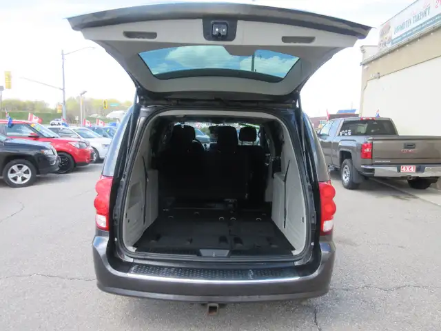 2016 Dodge Grand Caravan Canada Value Package5357238821906124813