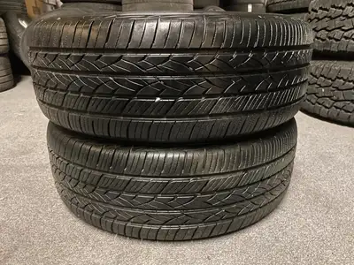 Very nice pair of Toyo Versado Noir all season tires. 2 x 215/60/17 8/32nd tread remaining You can r...