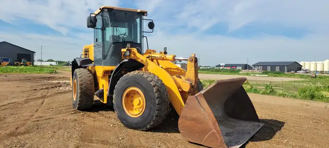2014 Hyundai HL740-9A in Heavy Equipment in Winkler - Image 4
