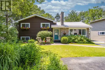 Welcome to 21 Ernest Avenue, a beautifully maintained home nestled on a quiet, family-friendly stree...