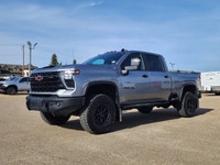 DURAMAX | HEATED & COOLED FRONT BUCKET SEATS | HEATED REAR SEATS | HEATED STEERING WHEEL | SUNROOF |... (image 1)