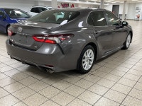 Toyota Safety Sense 2.5+ takes the lead hereanticipating hazards with pedestrian detection and left-... (image 5)