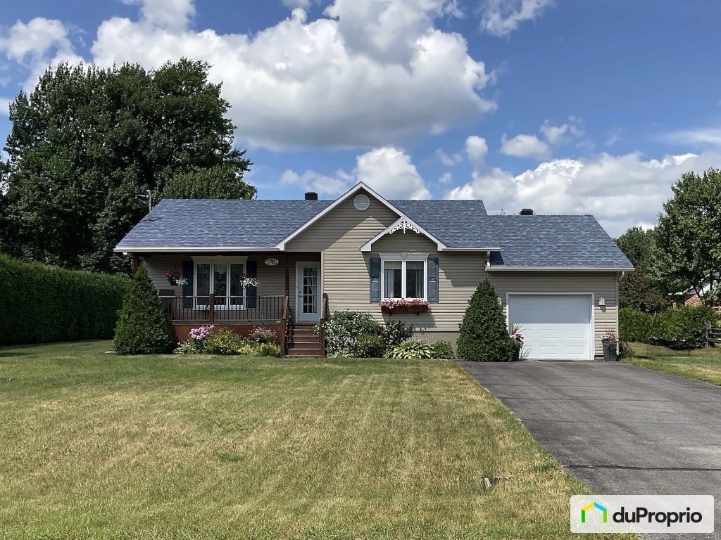 $514,000 - Bungalow for sale in St-Felix-De-Valois — photo 1