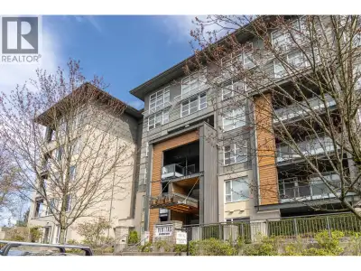 Fully furnished corner unit offering 2 bed and 2 bath with approximately 960 sqft of functional livi...